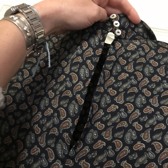 Zara Keyhole Blouse - Picture 5 of 6